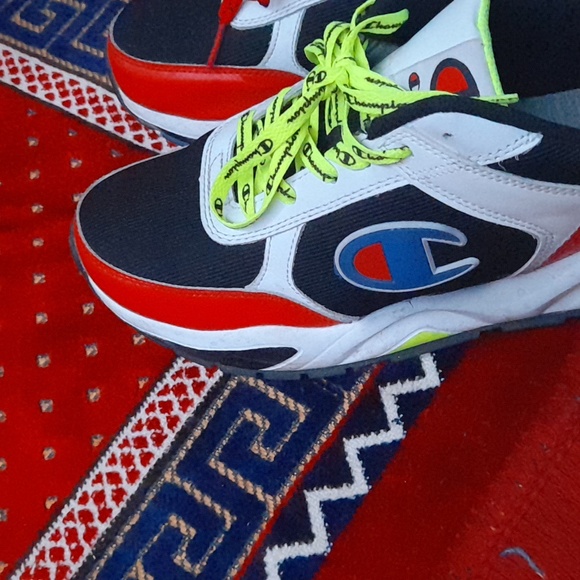 Champion shoes - Picture 2 of 3